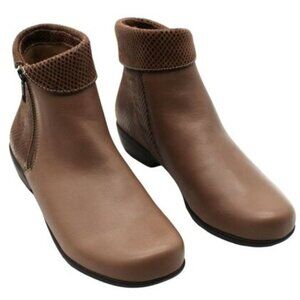 Walking Cradles Brown Boots